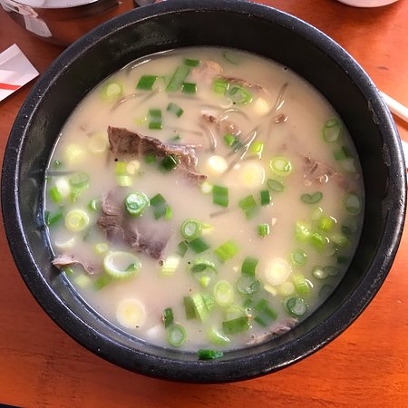 HanBat signature dishes Sul Lung Tang
Radish Kimchi
Glass Noodles